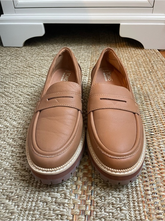 Toms Shoes - TOMS Tan Cara Loafers - Women's